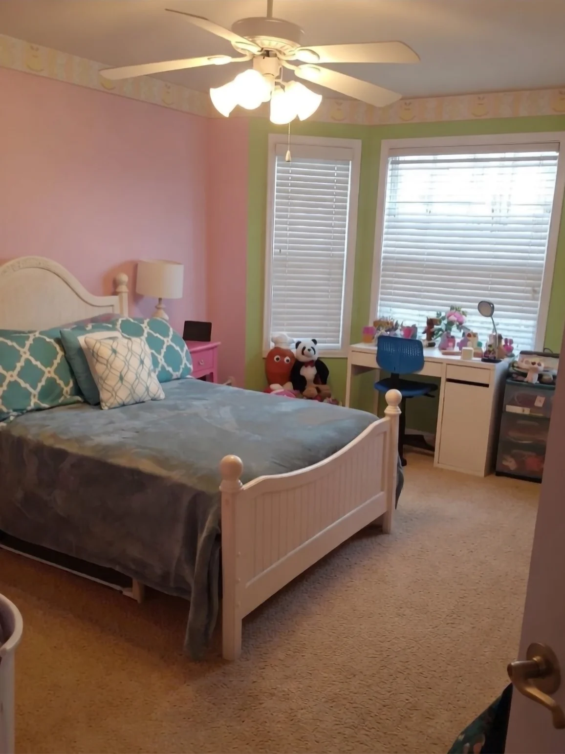 b80619e83c4486b87e592b6734a8eab2a4b54068